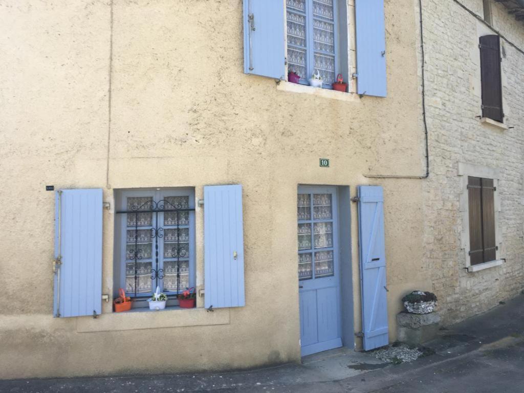 Riverview Apartment Verteuil-sur-Charente Exterior photo